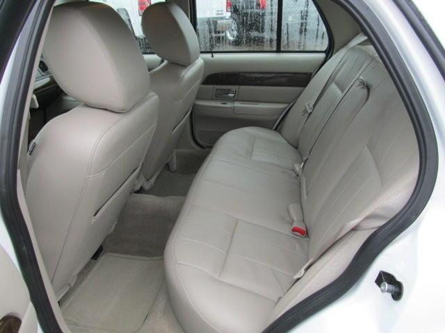 Mercury Grand Marquis 2011 photo 4
