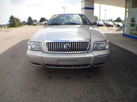Mercury Grand Marquis 2011 photo 3