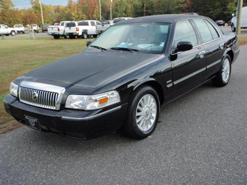 Mercury Grand Marquis 2011 photo 1
