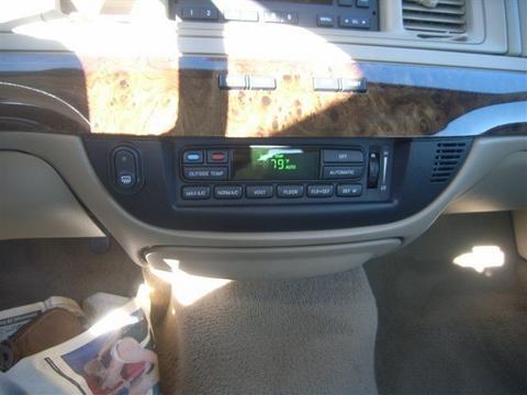 Mercury Grand Marquis 2011 photo 1