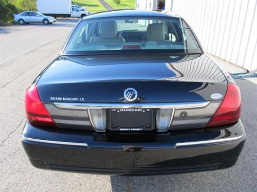 Mercury Grand Marquis 2011 photo 3