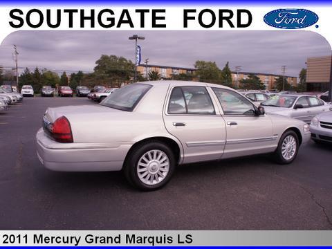 Mercury Grand Marquis 2011 photo 1