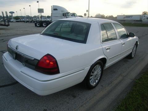 Mercury Grand Marquis 2011 photo 2