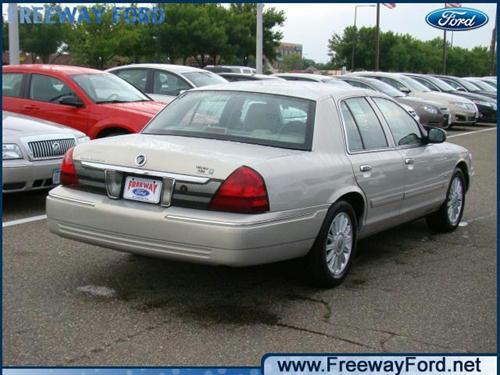 Mercury Grand Marquis 2011 photo 2