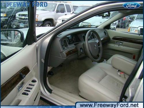 Mercury Grand Marquis 2011 photo 4