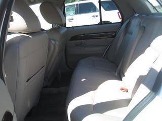 Mercury Grand Marquis 2011 photo 2