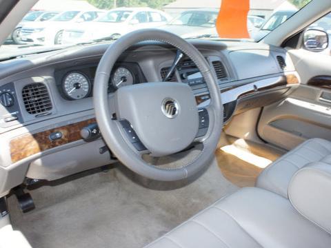 Mercury Grand Marquis 2011 photo 1
