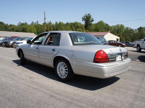 Mercury Grand Marquis 2011 photo 3