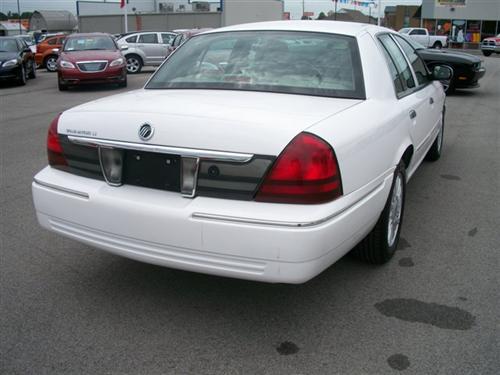 Mercury Grand Marquis 2011 photo 4