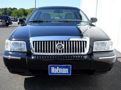 Mercury Grand Marquis 2011 photo 2