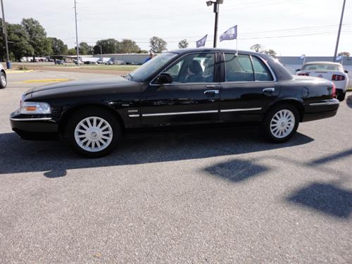Mercury Grand Marquis 2011 photo 3