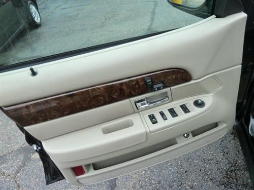 Mercury Grand Marquis 2011 photo 2
