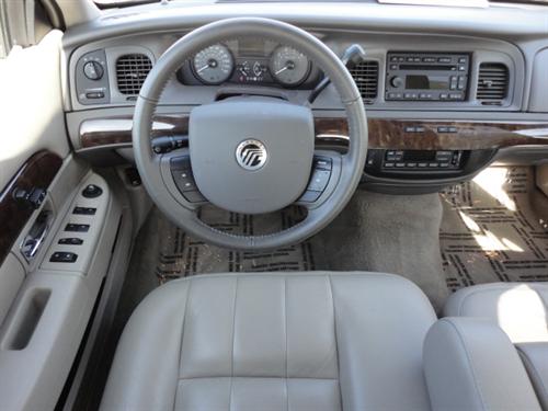 Mercury Grand Marquis 2011 photo 1