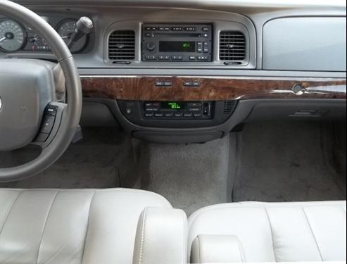 Mercury Grand Marquis 2011 photo 1