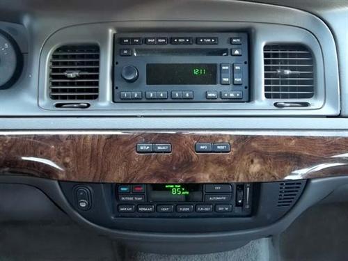 Mercury Grand Marquis 2011 photo 4