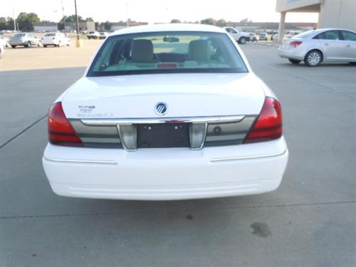 Mercury Grand Marquis 2011 photo 2