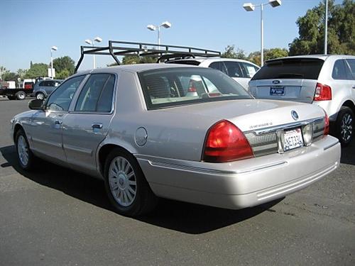 Mercury Grand Marquis 2011 photo 2