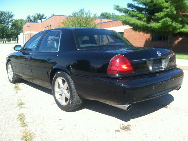 Mercury Marauder 2003 photo 2