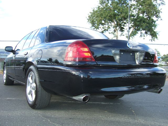 Mercury Marauder 2003 photo 3