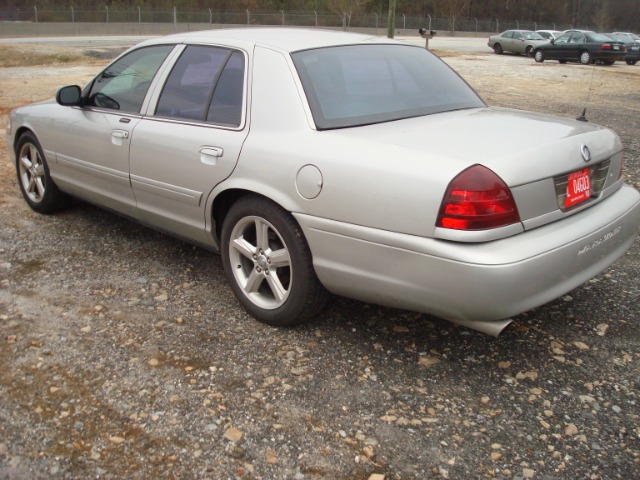 Mercury Marauder 2003 photo 3