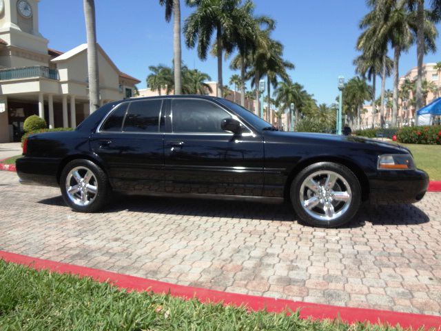 Mercury Marauder 2003 photo 1