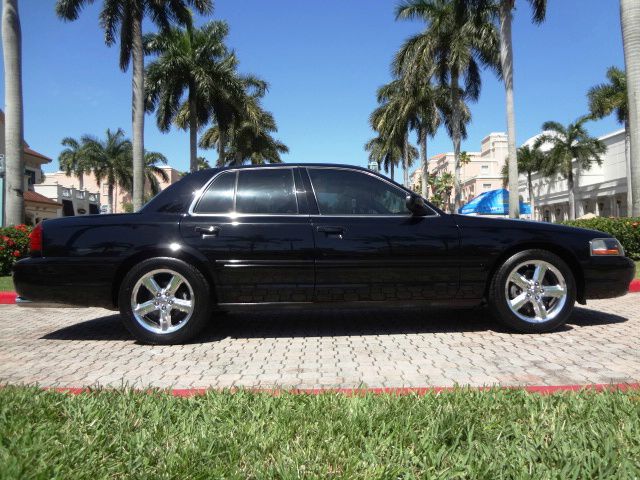 Mercury Marauder 2003 photo 2