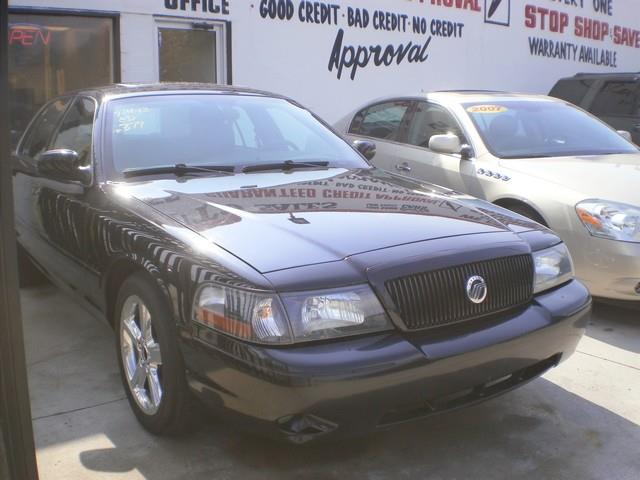 Mercury Marauder 2004 photo 2
