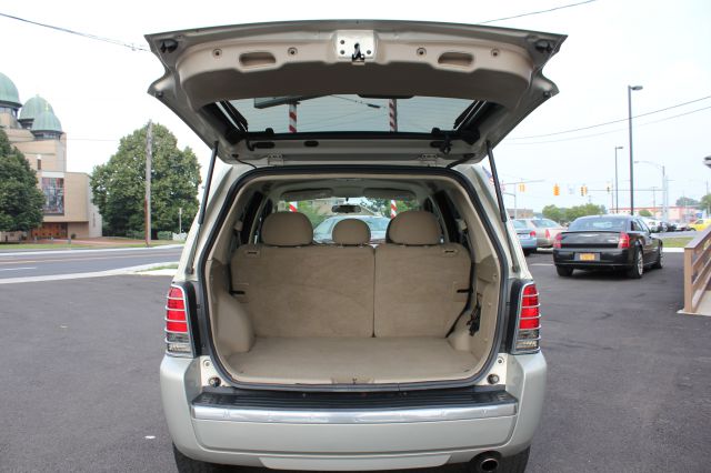 Mercury Mariner 2005 photo 2