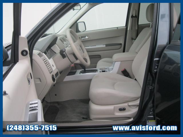 Mercury Mariner 2008 photo 2