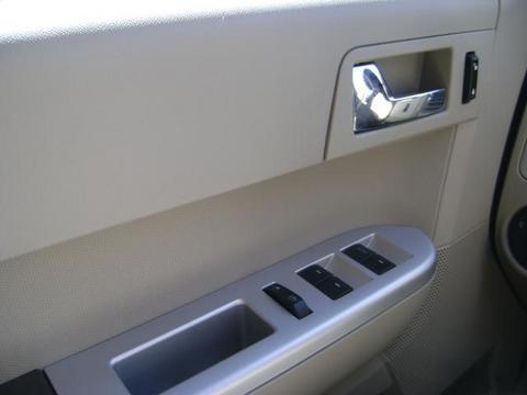 Mercury Mariner 2008 photo 3