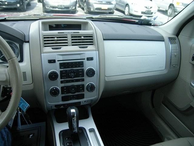 Mercury Mariner 2008 photo 2