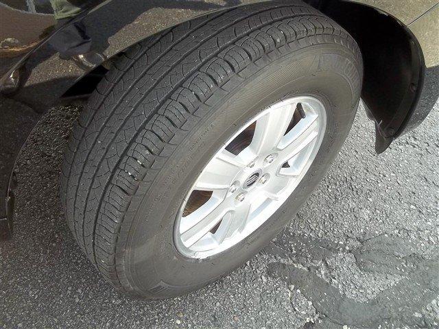 Mercury Mariner 2010 photo 3