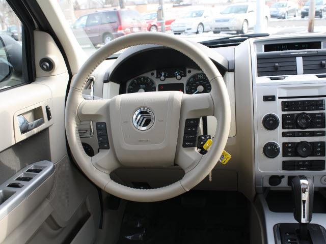 Mercury Mariner 2010 photo 2