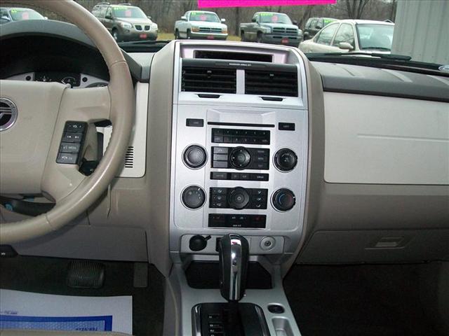 Mercury Mariner 2010 photo 3