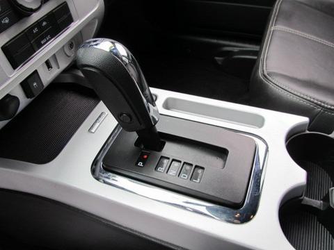 Mercury Mariner 2010 photo 2