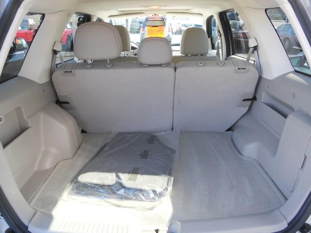 Mercury Mariner 2010 photo 3