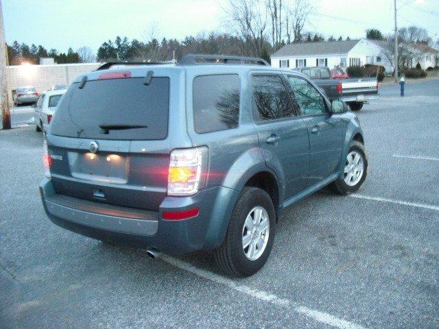 Mercury Mariner 2010 photo 2