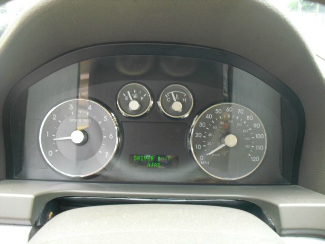 Mercury Milan 2006 photo 1