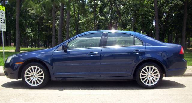 Mercury Milan 2006 photo 1