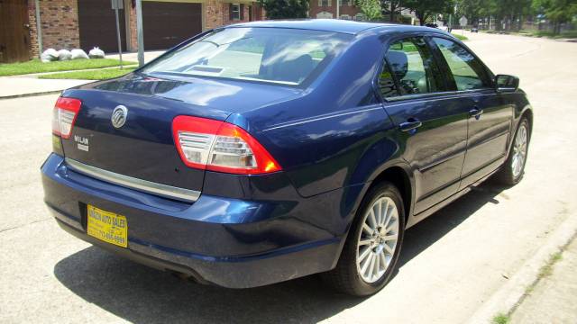 Mercury Milan 2006 photo 2