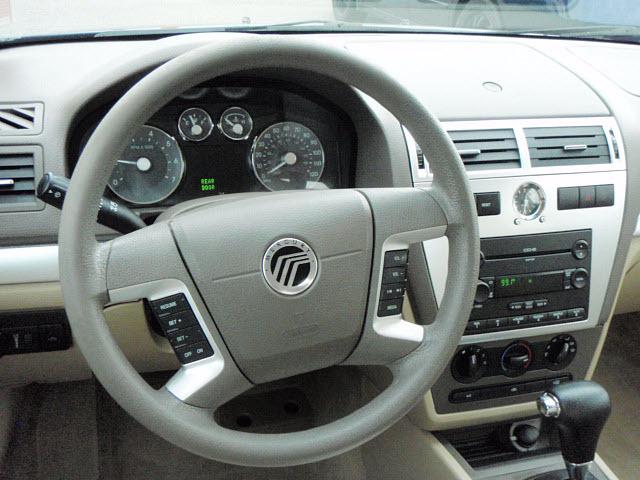 Mercury Milan 2006 photo 2