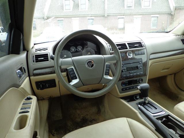 Mercury Milan 4WD Crew Cab LS Sedan