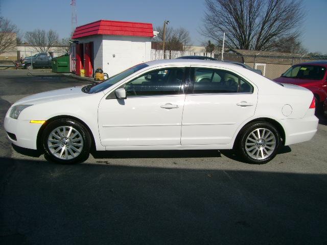 Mercury Milan 2006 photo 1