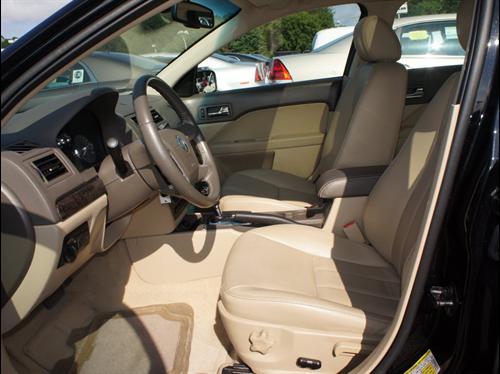 Mercury Milan 2008 photo 2