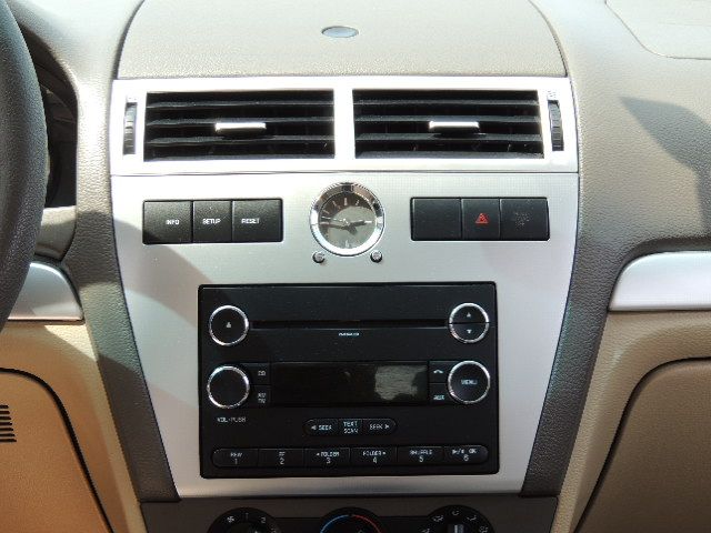 Mercury Milan 2008 photo 15