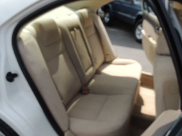 Mercury Milan 2008 photo 2