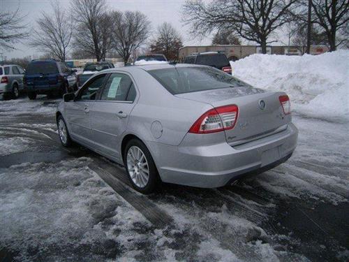 Mercury Milan 2009 photo 1