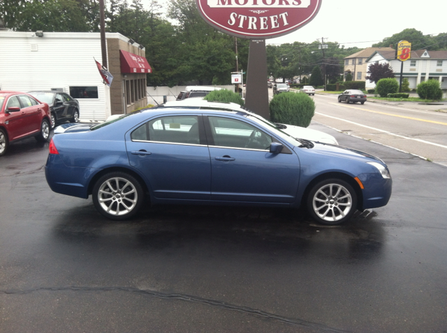 Mercury Milan 2010 photo 3