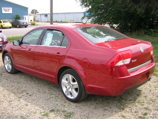 Mercury Milan 2010 photo 1