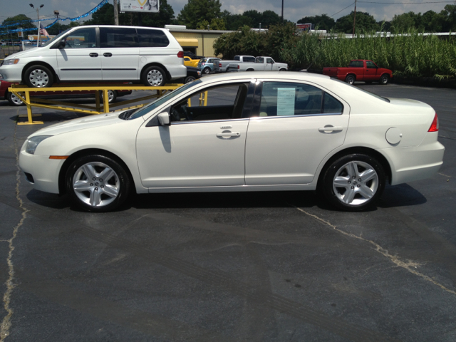 Mercury Milan 2010 photo 2